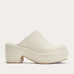 The Puffa Clog | Parchment