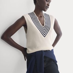 Relaxed V-Neck Vest in Cotton Merino | Canvas