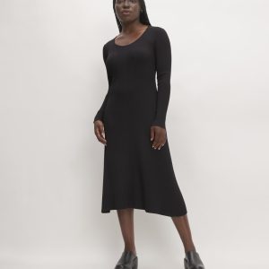 The Ribbed Scoopneck Dress | Black