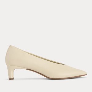 Made in Italy Almond-Toe Pump | Crema